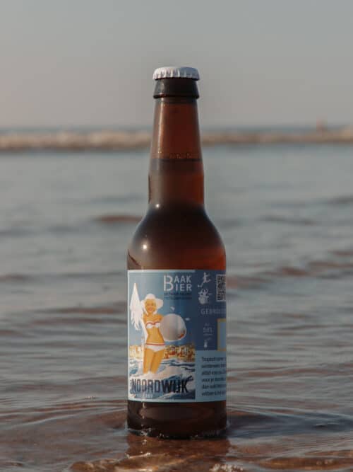 Duinwit Witbier speciaalbier in de Noordwijkse zee